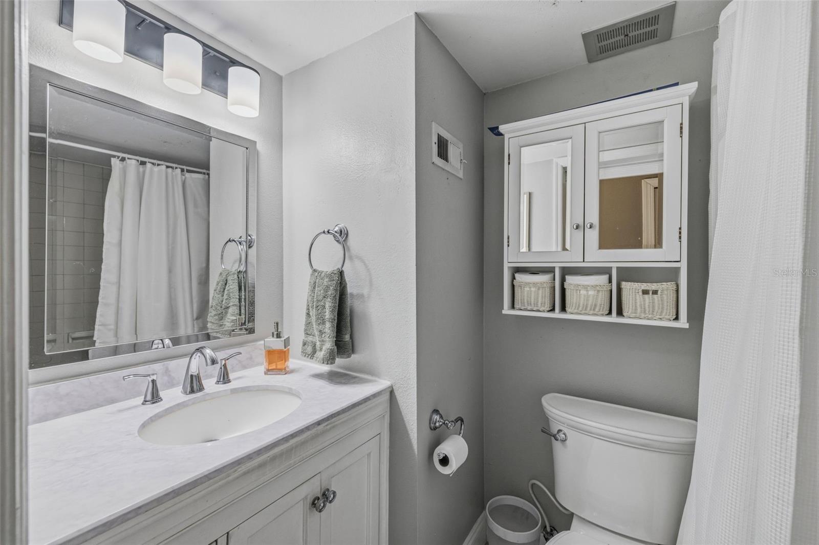 Image 13 of 34 For 4507 La Villa Lane