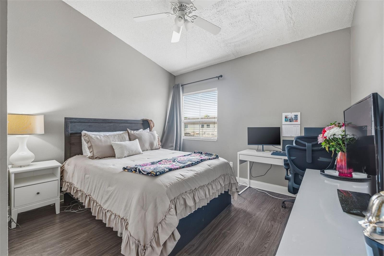 Image 15 of 34 For 4507 La Villa Lane