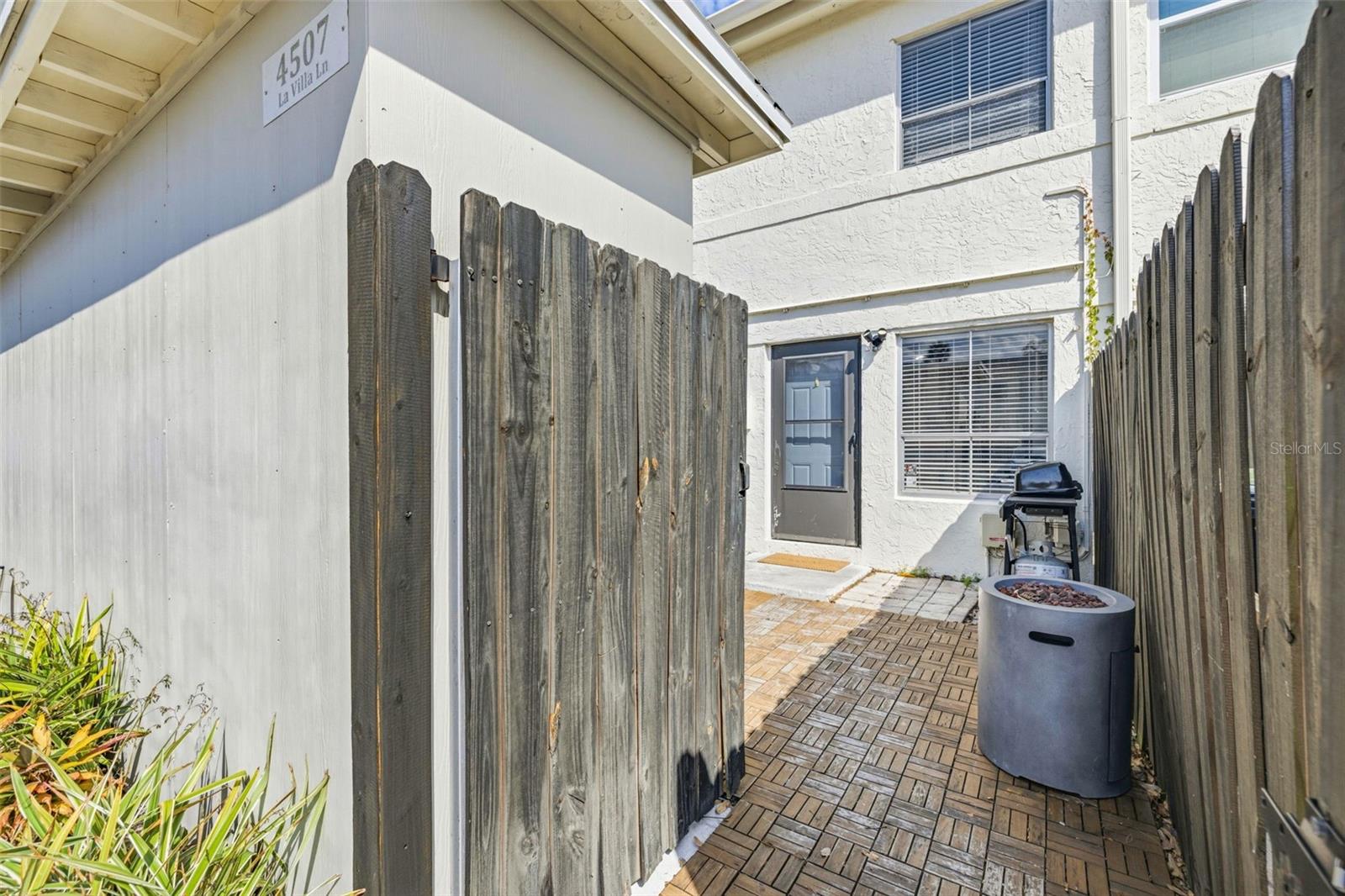 Image 17 of 34 For 4507 La Villa Lane