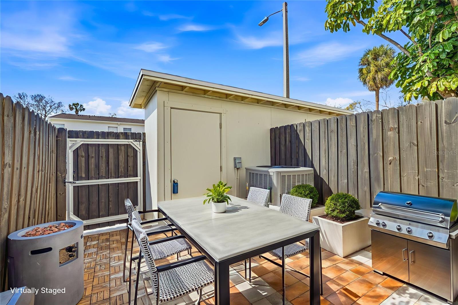 Image 18 of 34 For 4507 La Villa Lane