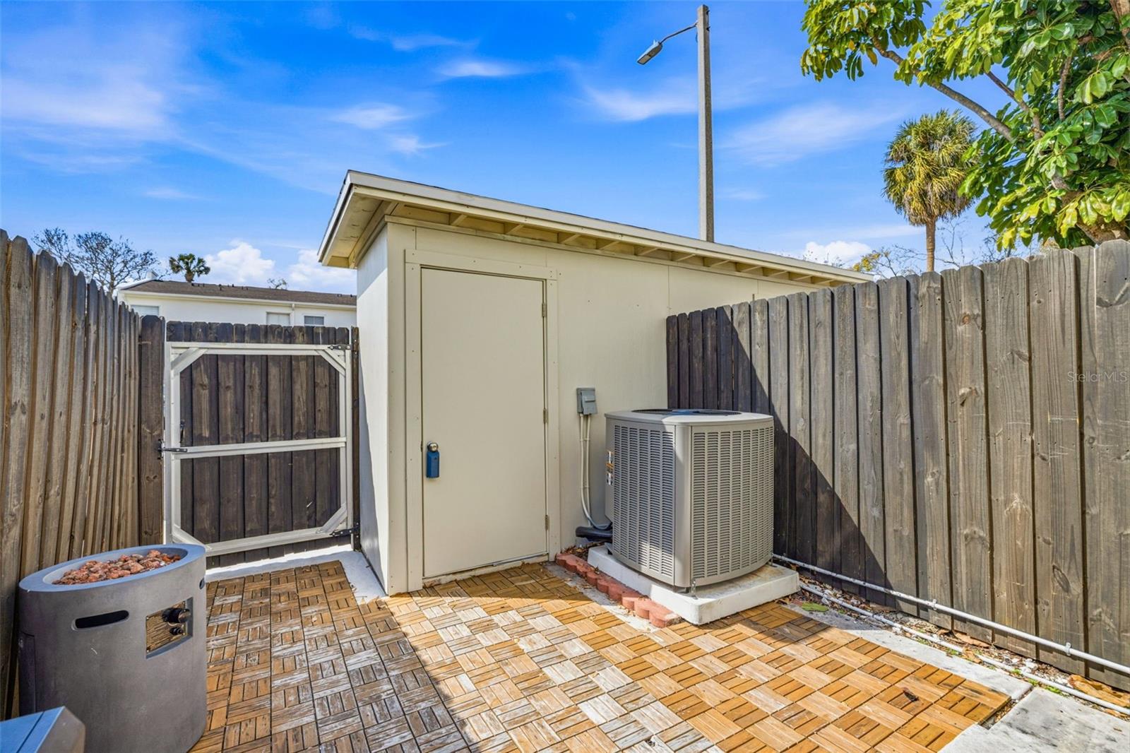 Image 19 of 34 For 4507 La Villa Lane