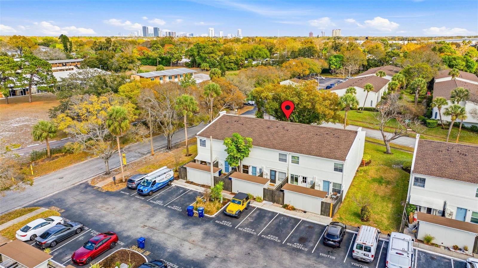 Image 28 of 34 For 4507 La Villa Lane