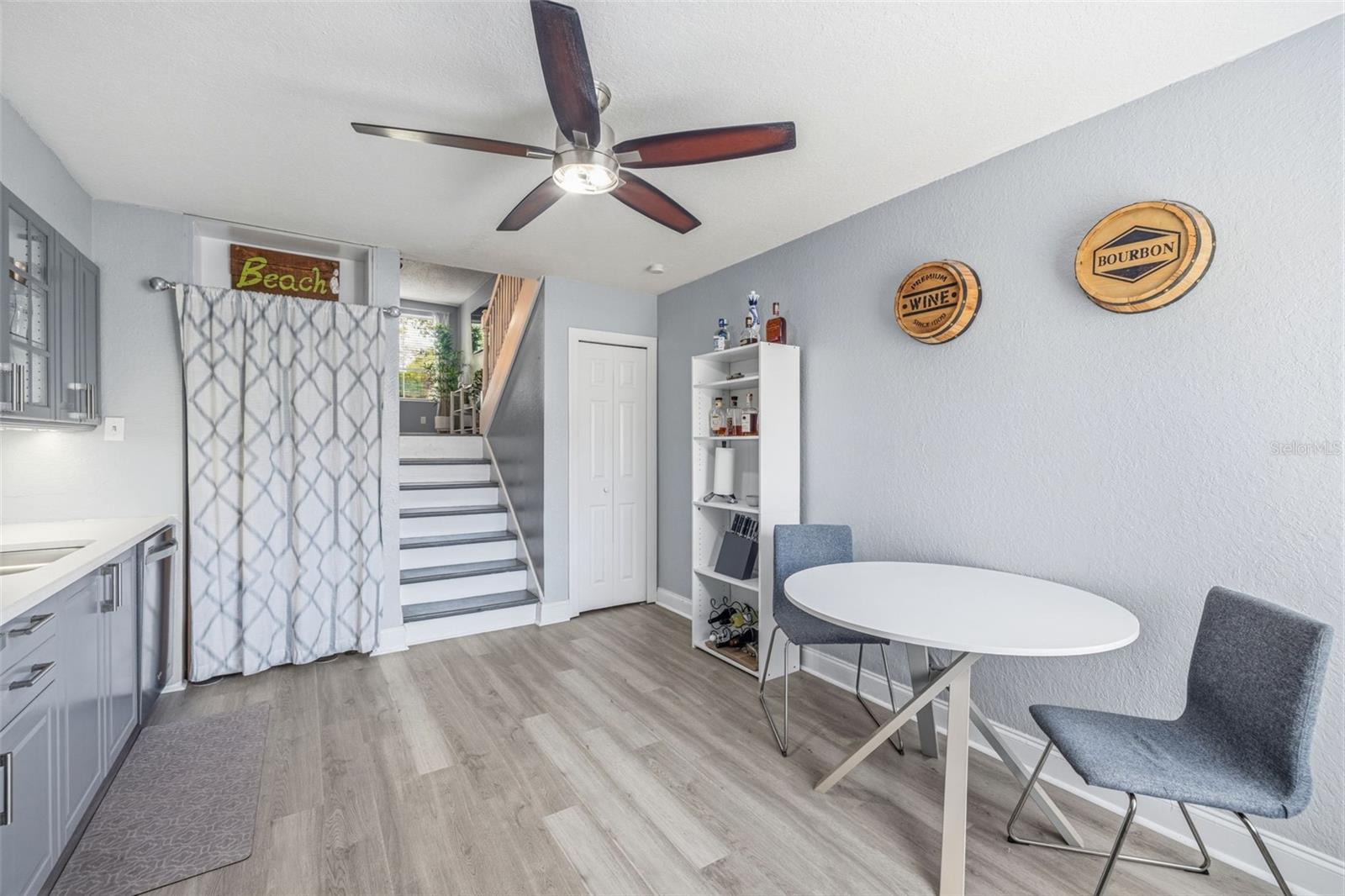 Image 7 of 34 For 4507 La Villa Lane