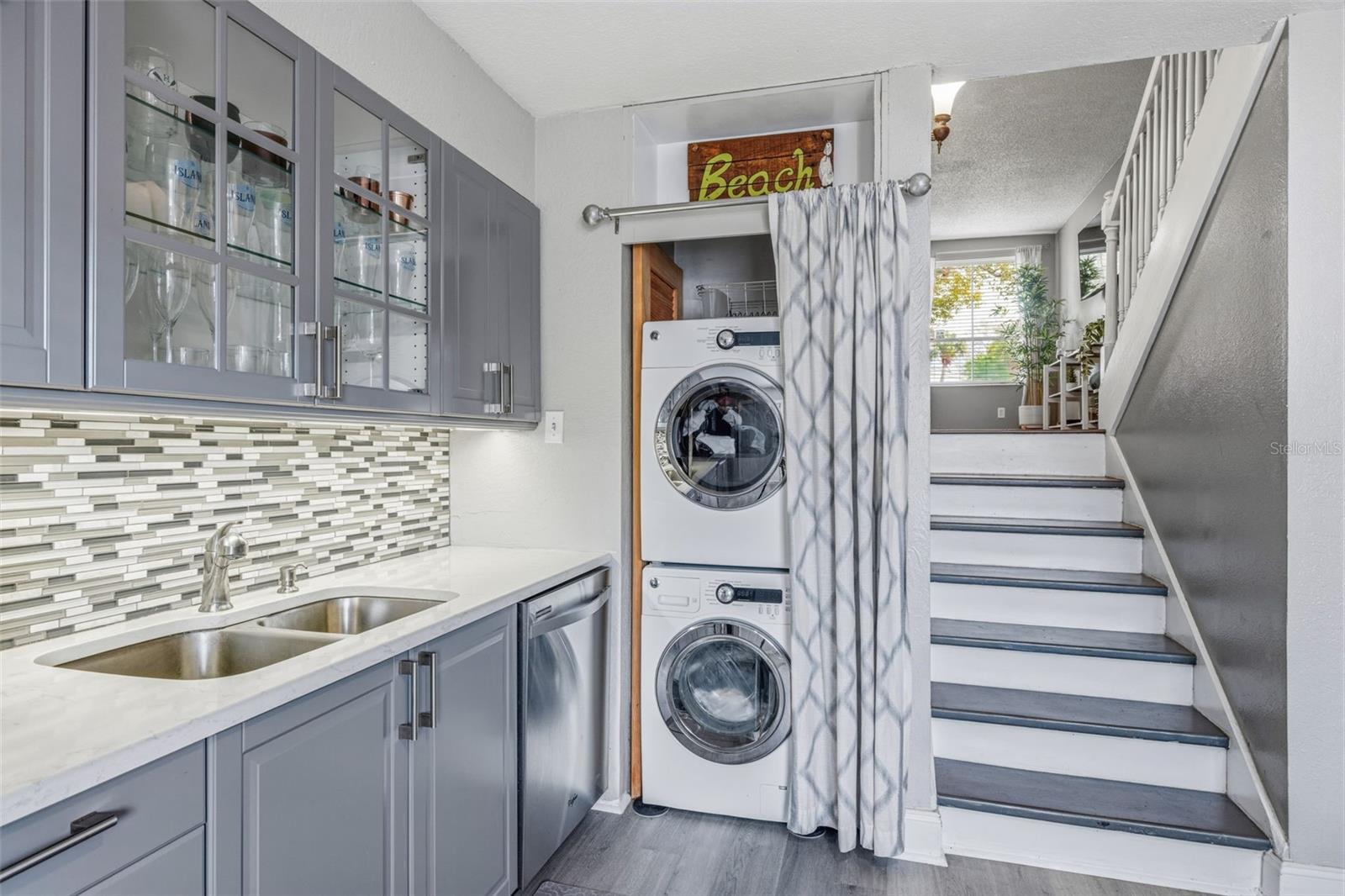 Image 8 of 34 For 4507 La Villa Lane