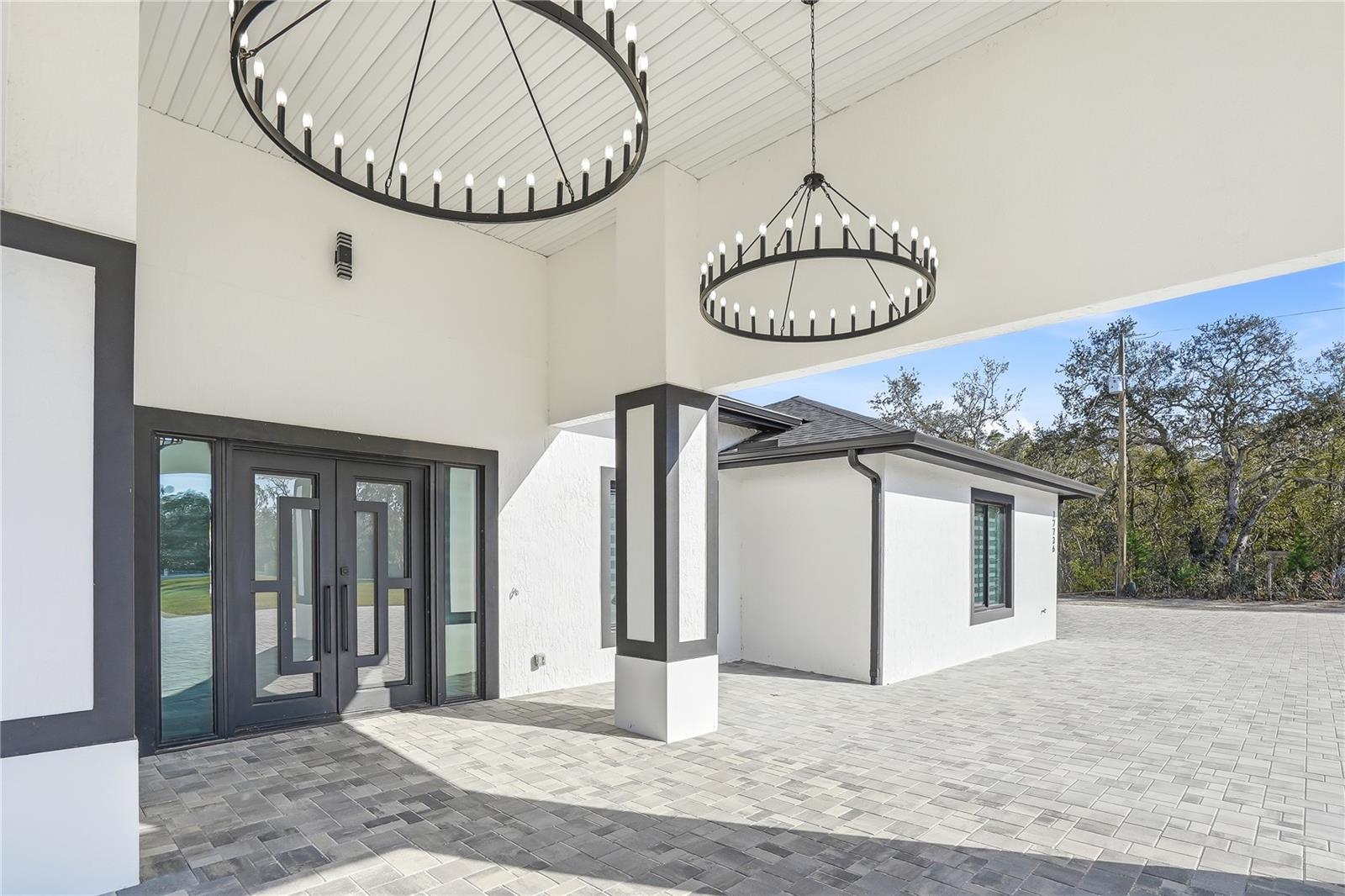 Listing photo id 7 for 17736 Overstreet Lane