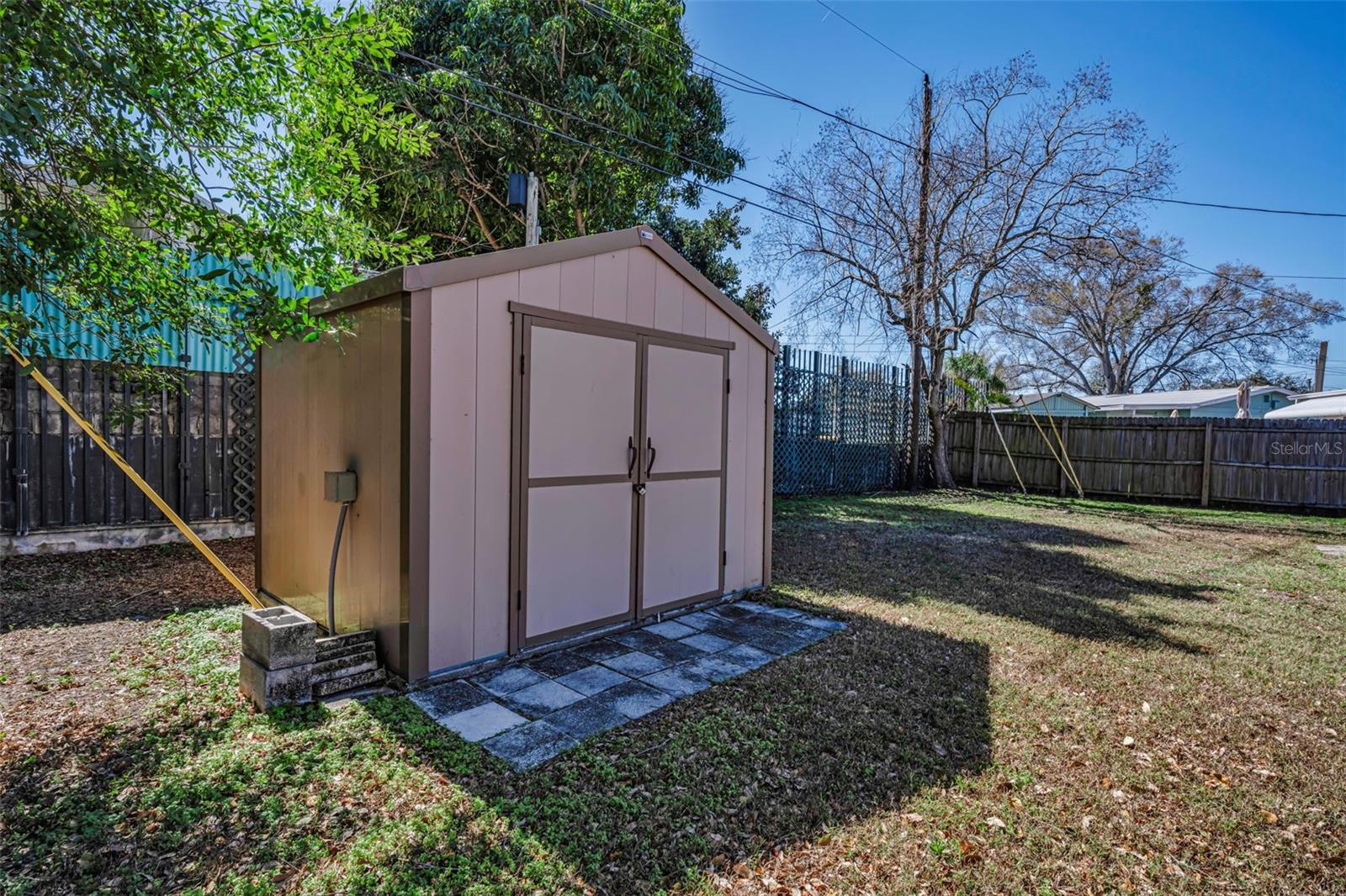 Listing photo id 10 for 5449 63rd Way N