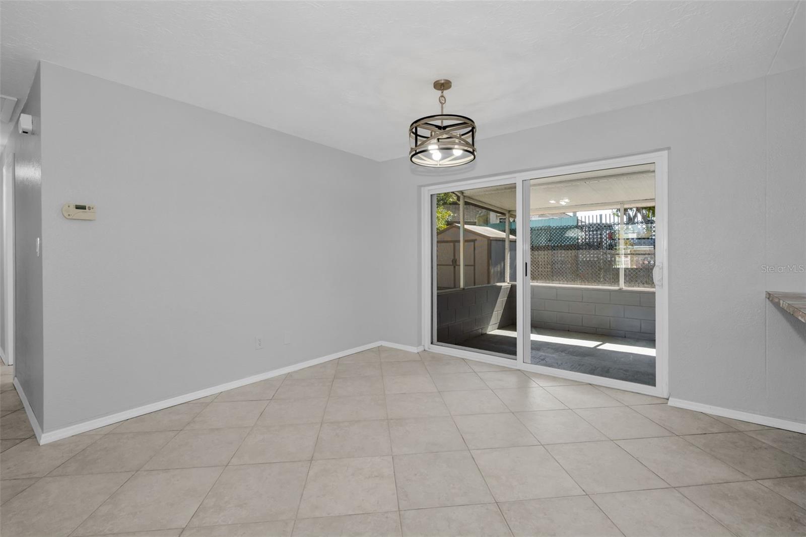 Listing photo id 13 for 5449 63rd Way N