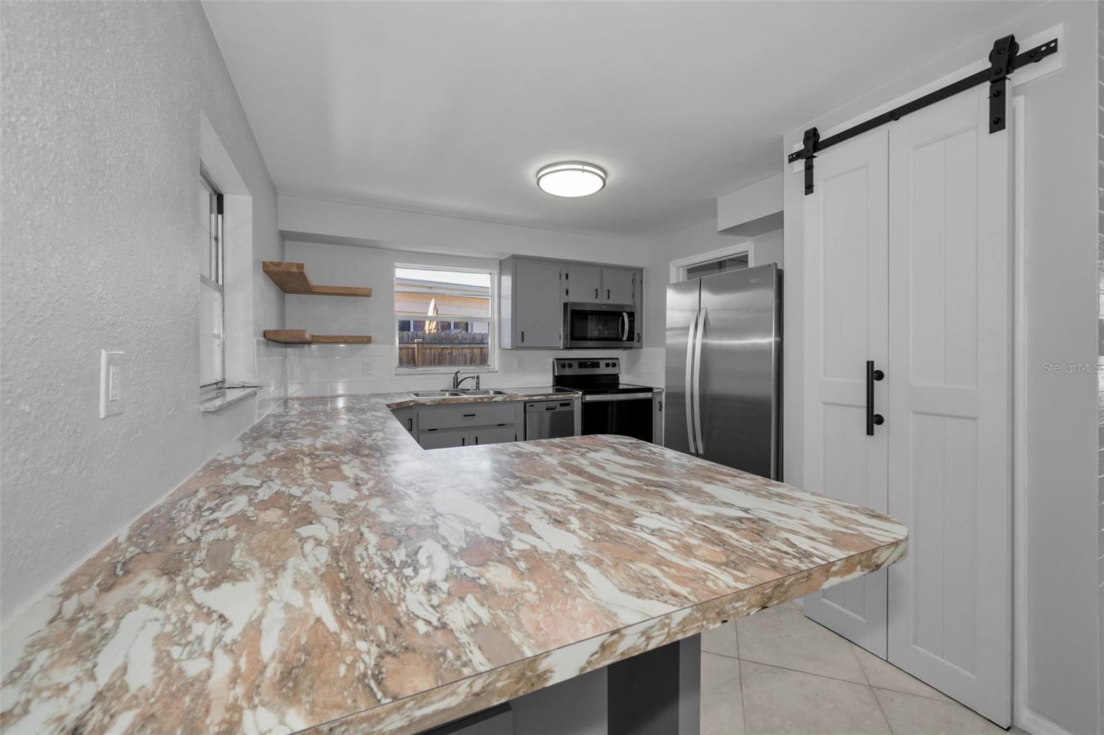 Listing photo id 27 for 5449 63rd Way N