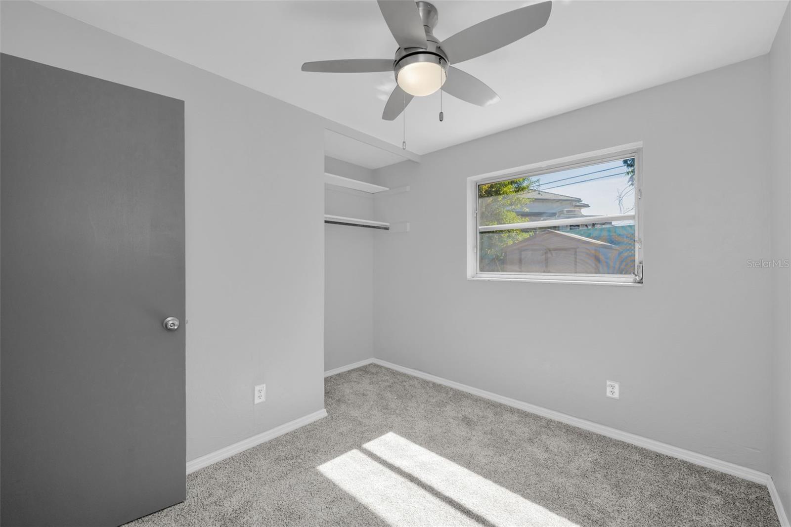 Listing photo id 28 for 5449 63rd Way N