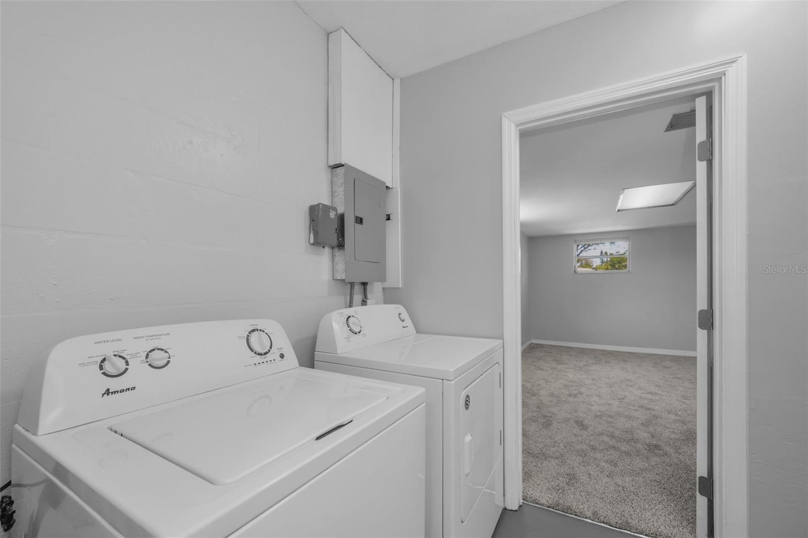 Listing photo id 34 for 5449 63rd Way N