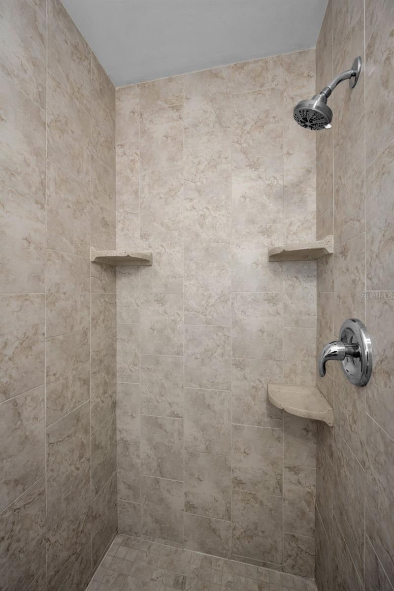 Listing photo id 36 for 5449 63rd Way N