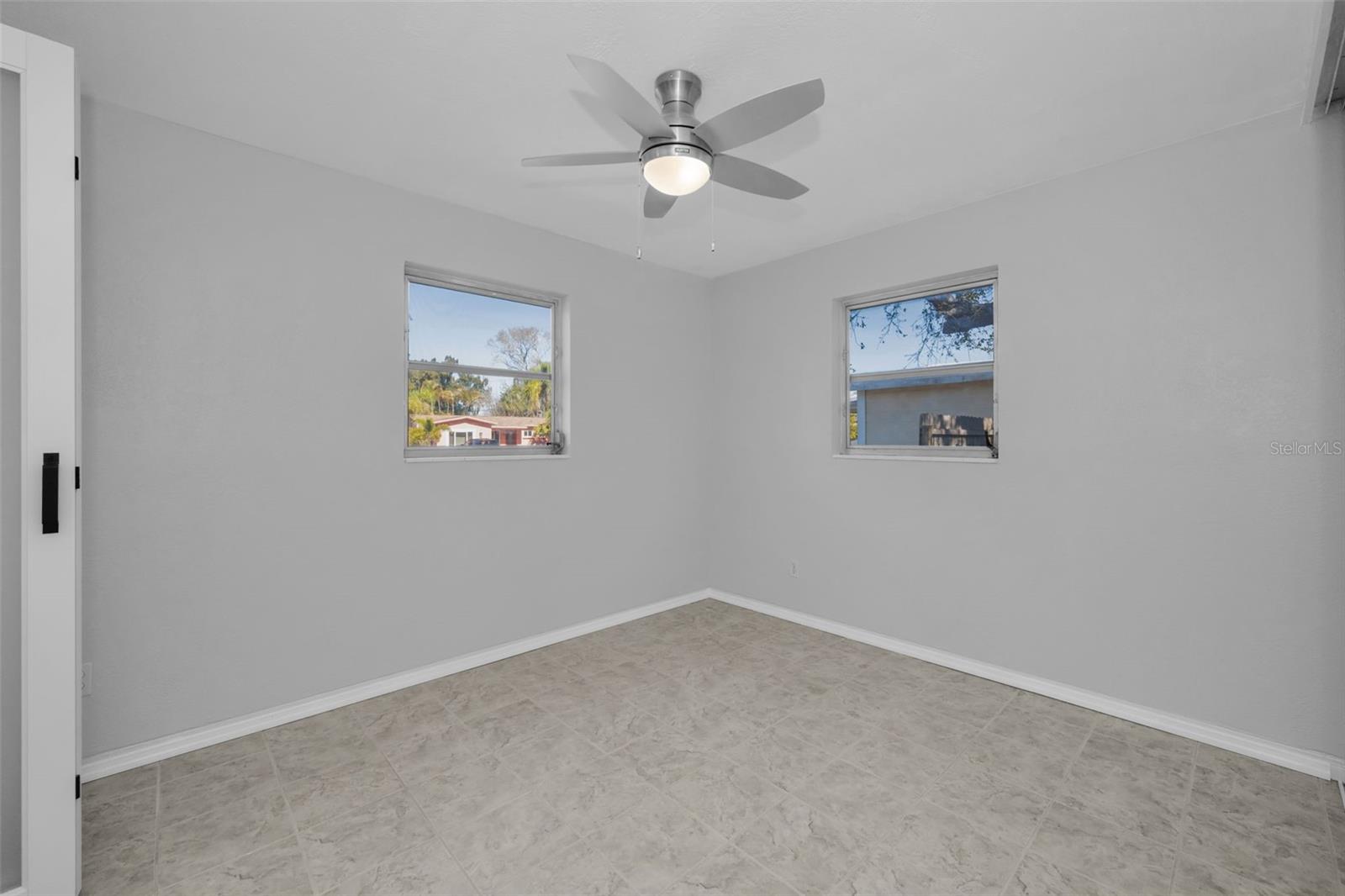 Listing photo id 37 for 5449 63rd Way N