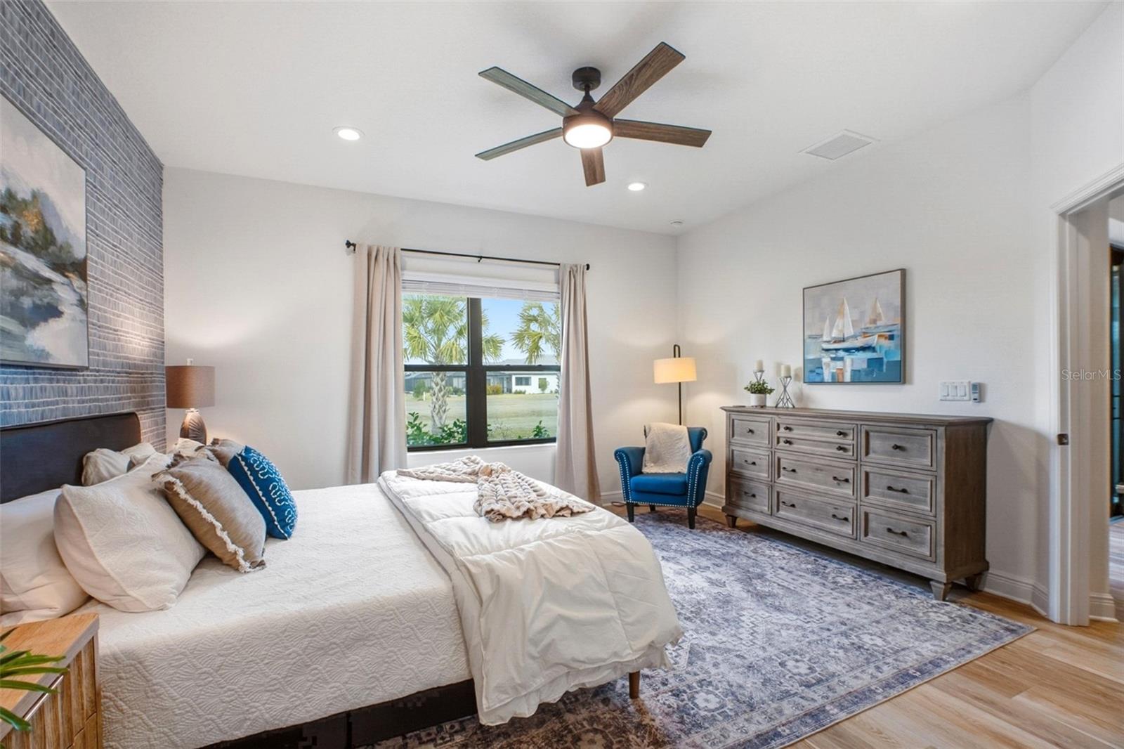 Image 17 of 36 For 233 Altamura Circle