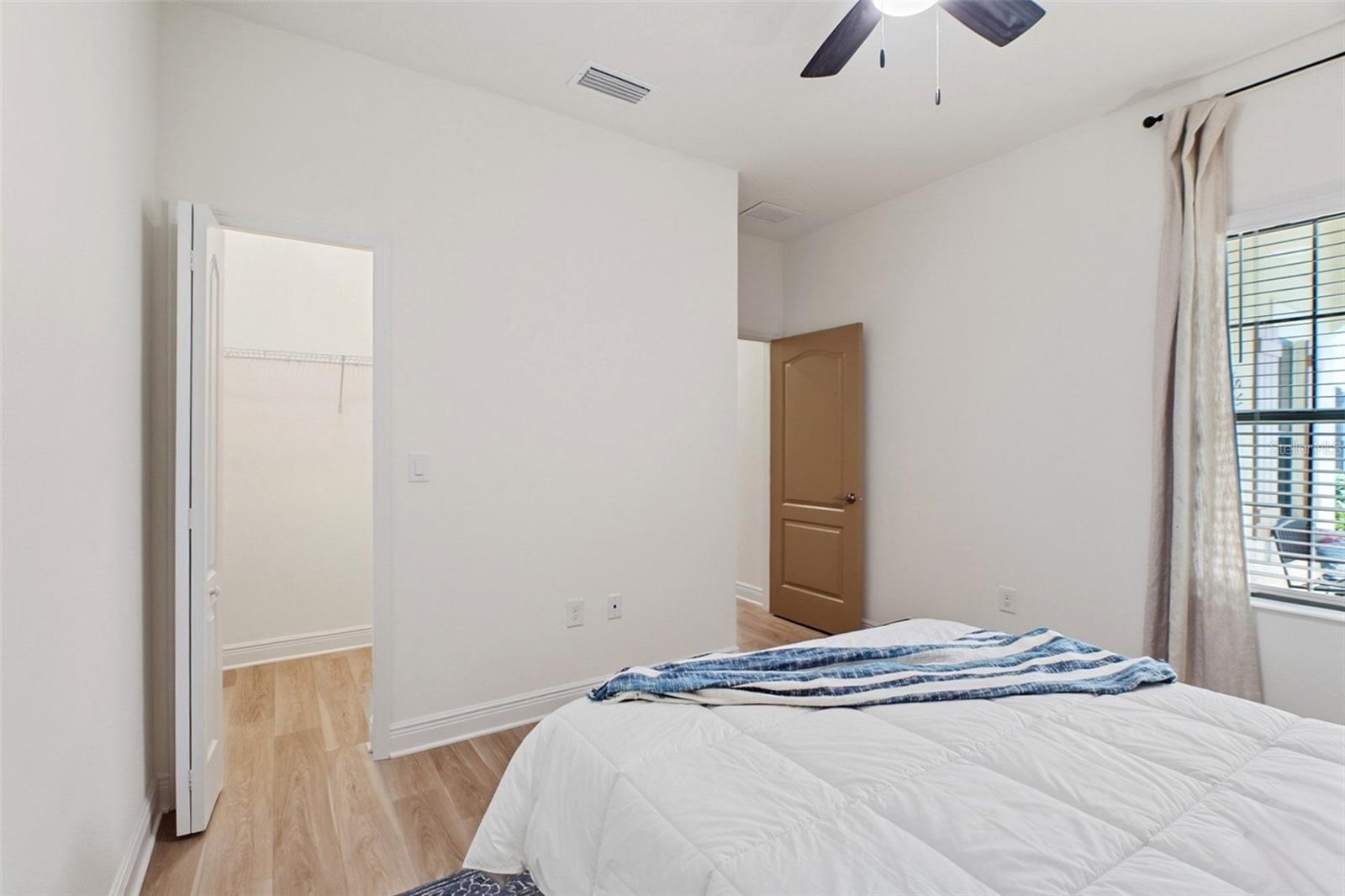 Image 25 of 36 For 233 Altamura Circle