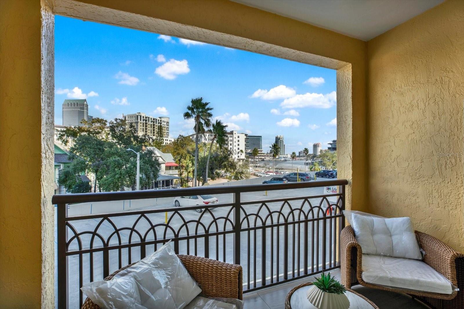 Image 28 of 44 For 345 Bayshore Boulevard 302