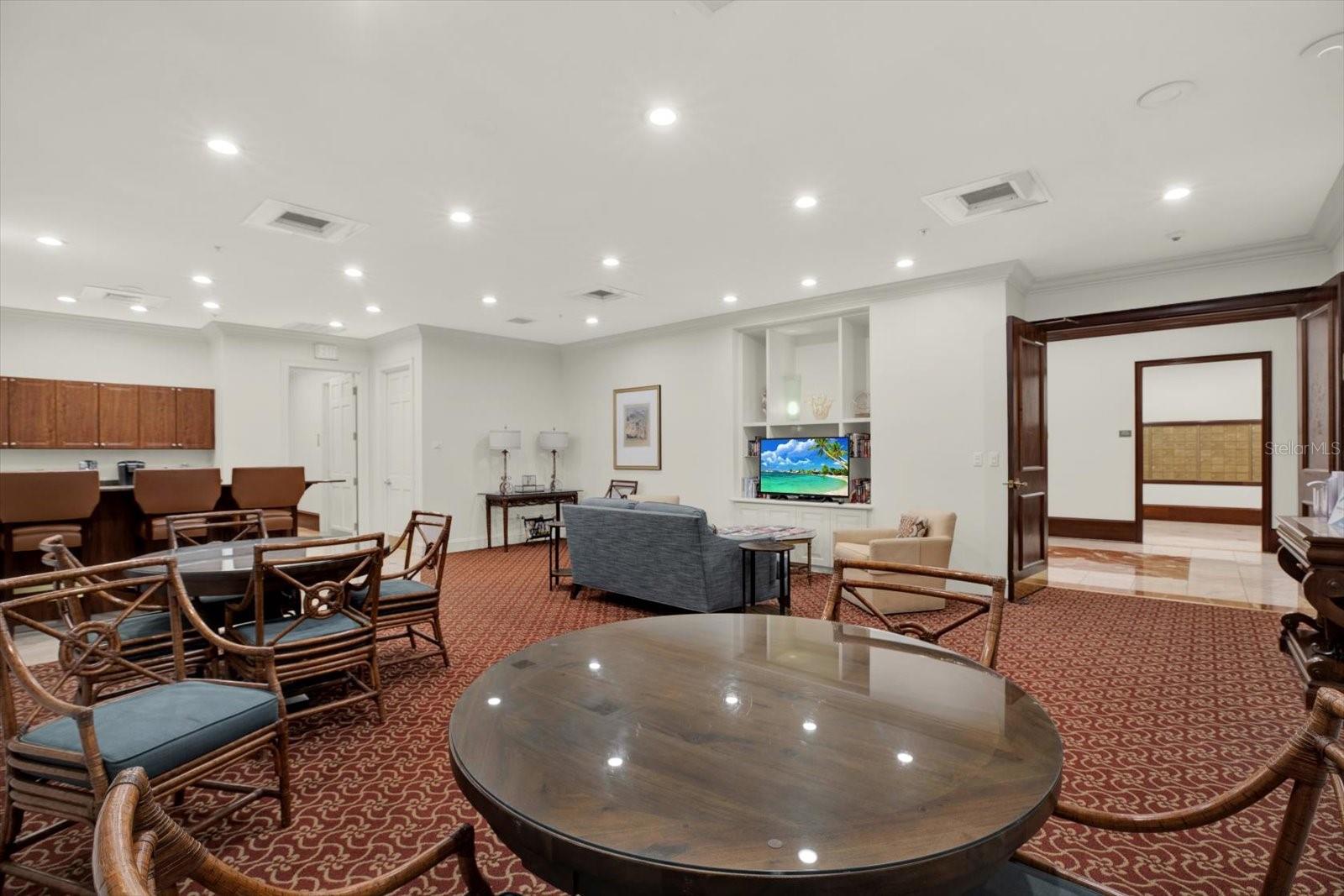 Image 37 of 44 For 345 Bayshore Boulevard 302