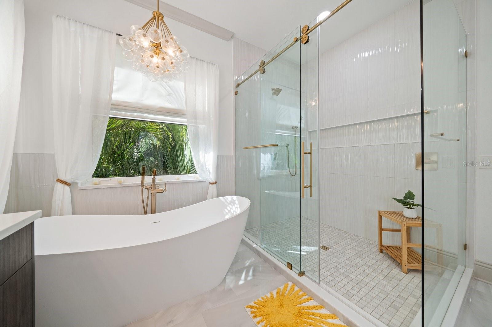 Listing photo id 27 for 3 Formosa Avenue