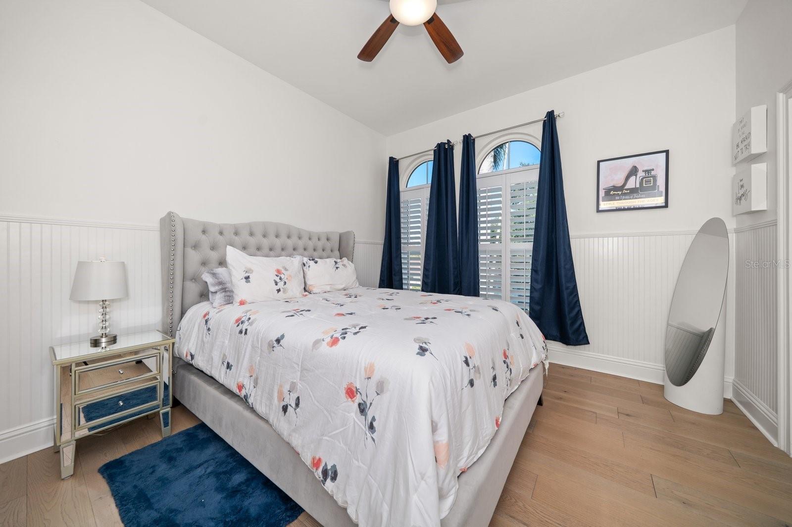 Listing photo id 30 for 3 Formosa Avenue