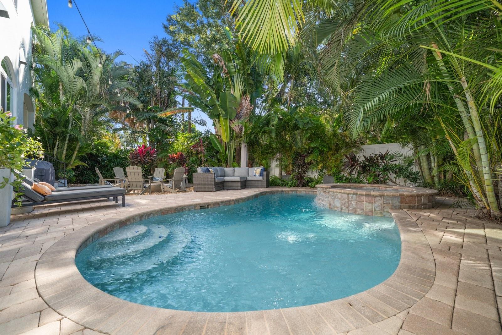 Listing photo id 45 for 3 Formosa Avenue