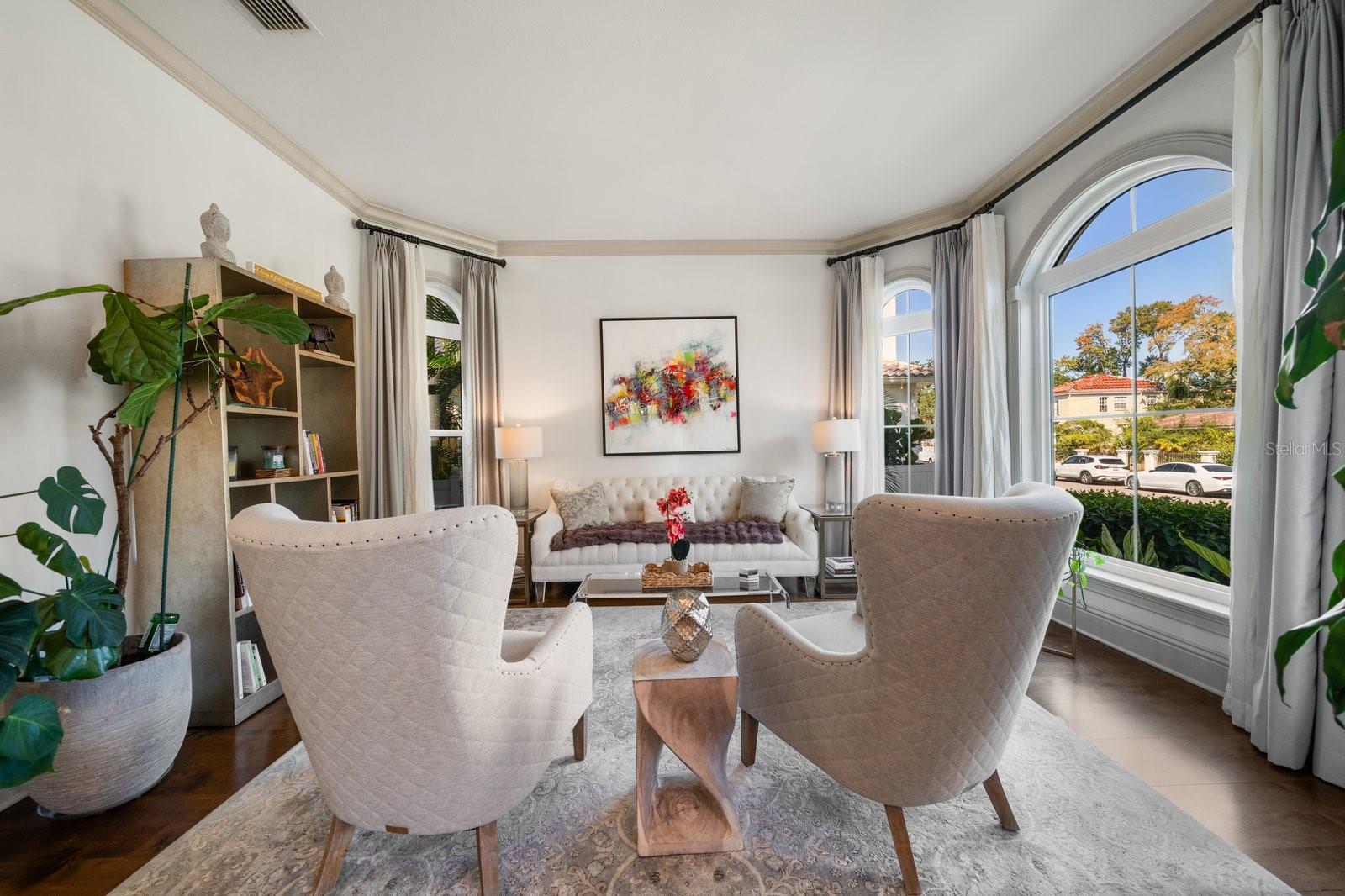 Listing photo id 3 for 3 Formosa Avenue