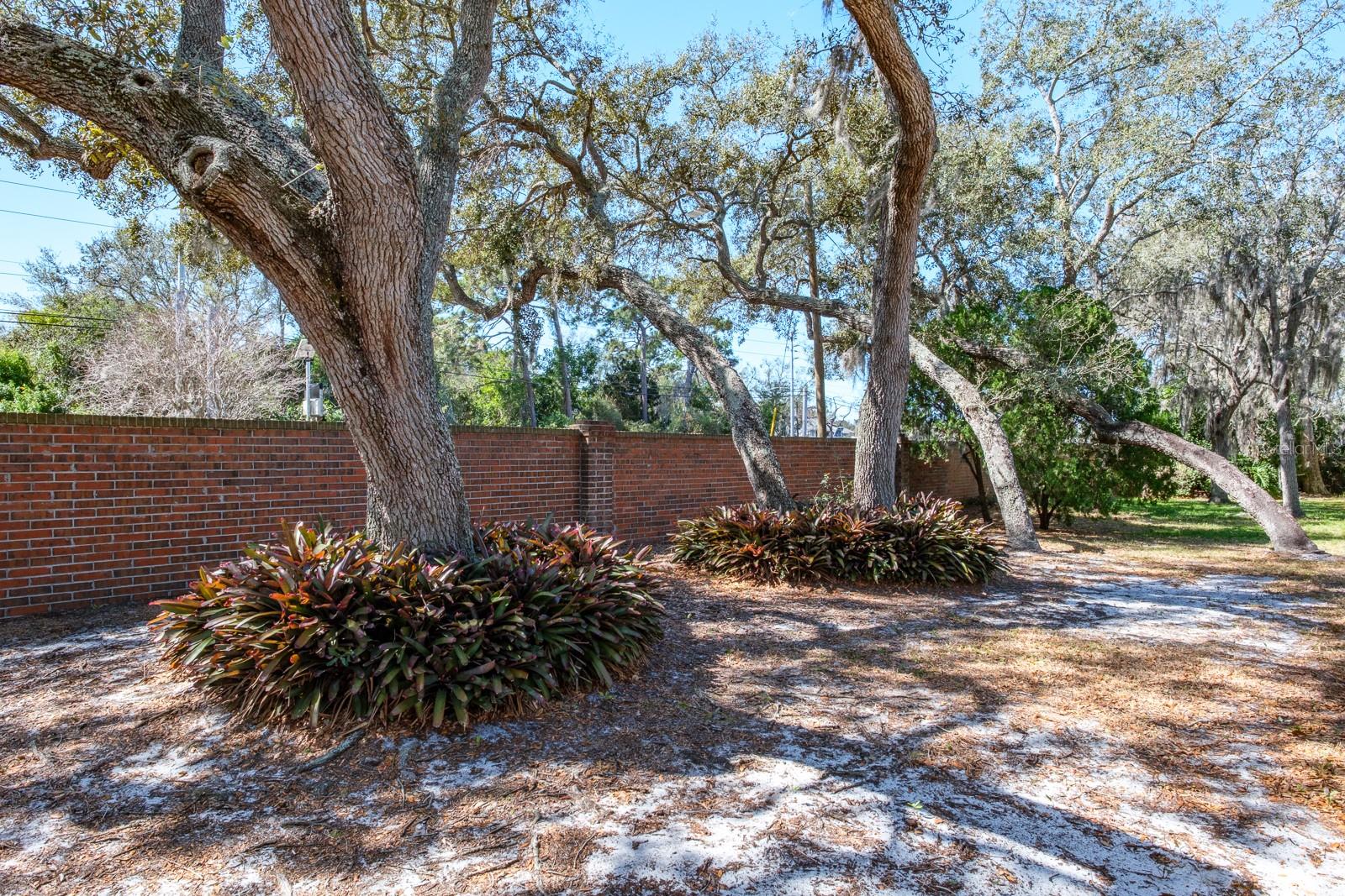 Image 15 of 72 For 2860 Longleaf Lane