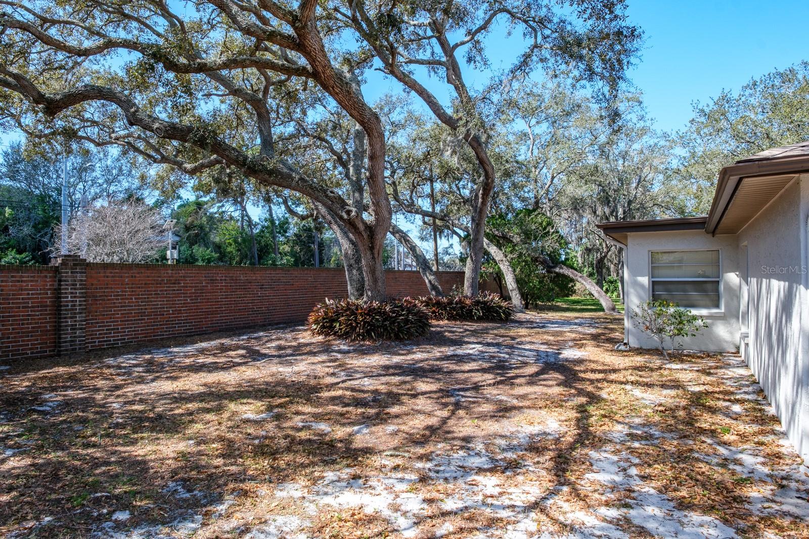 Image 16 of 72 For 2860 Longleaf Lane