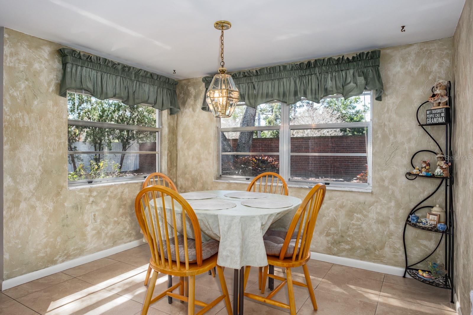 Image 37 of 72 For 2860 Longleaf Lane