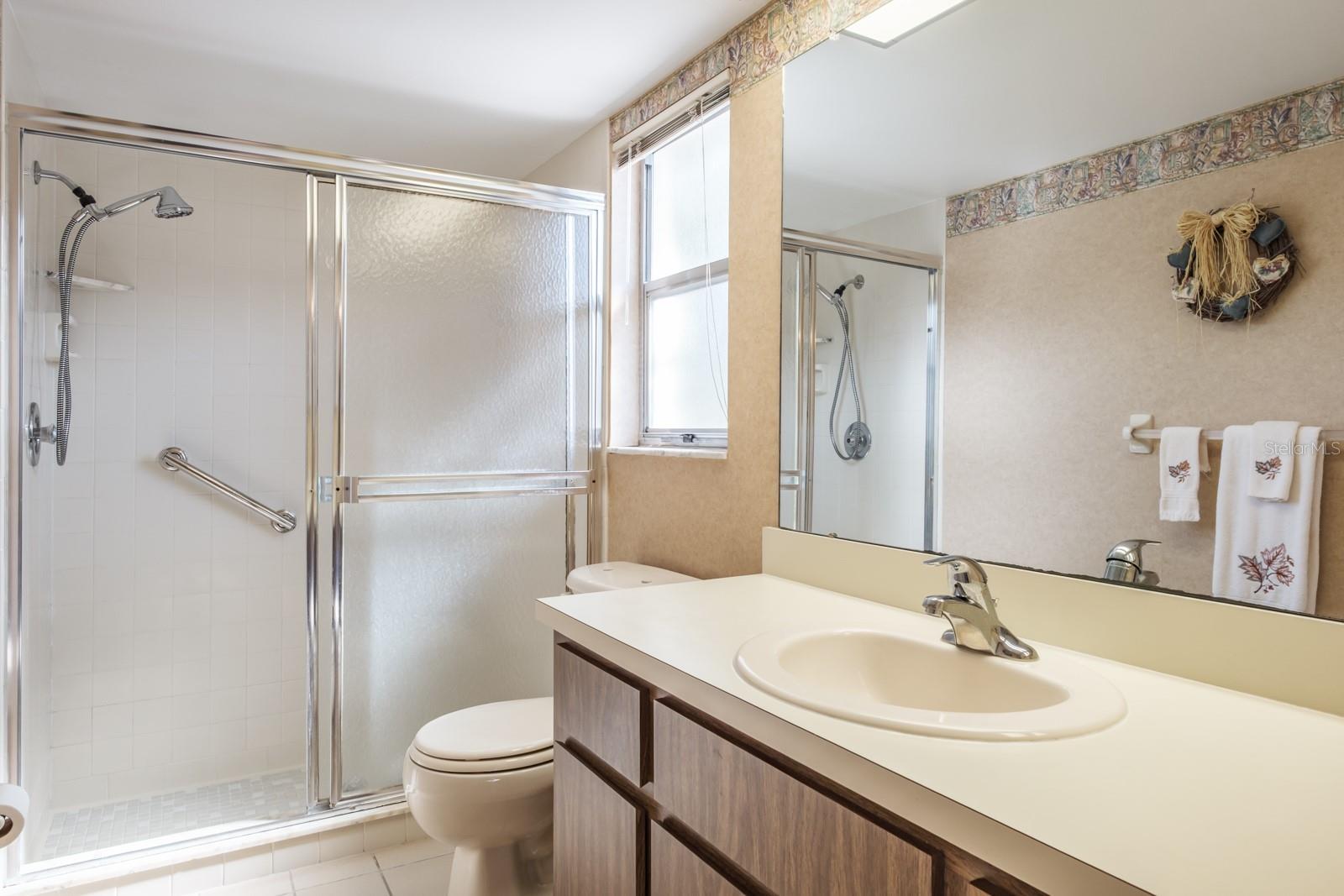 Image 42 of 72 For 2860 Longleaf Lane