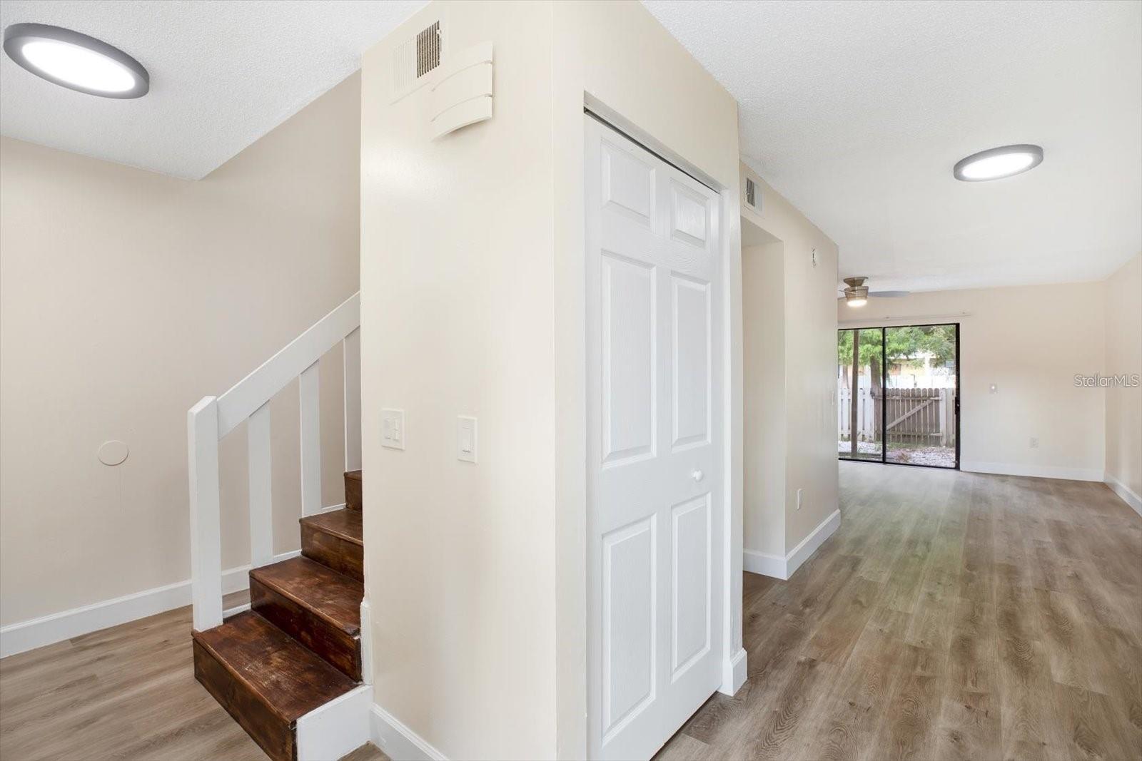 Image 13 of 31 For 22620 Gage Loop 27