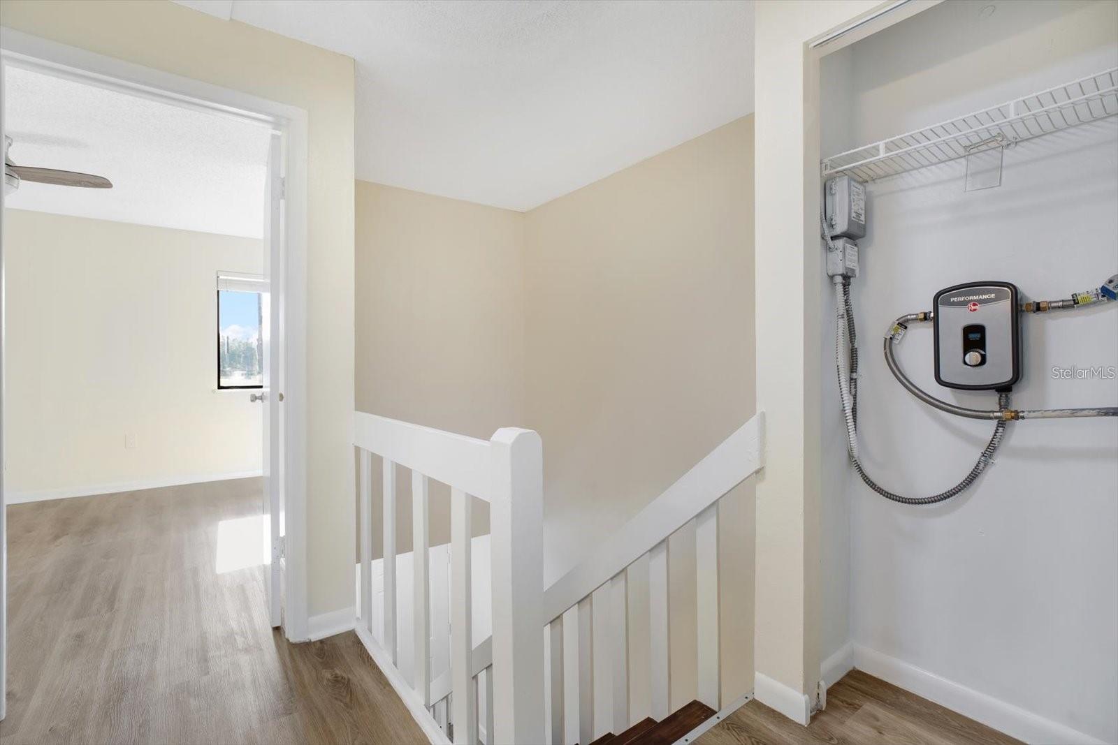 Image 16 of 31 For 22620 Gage Loop 27