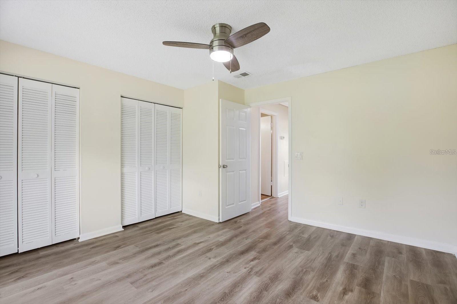 Image 25 of 31 For 22620 Gage Loop 27