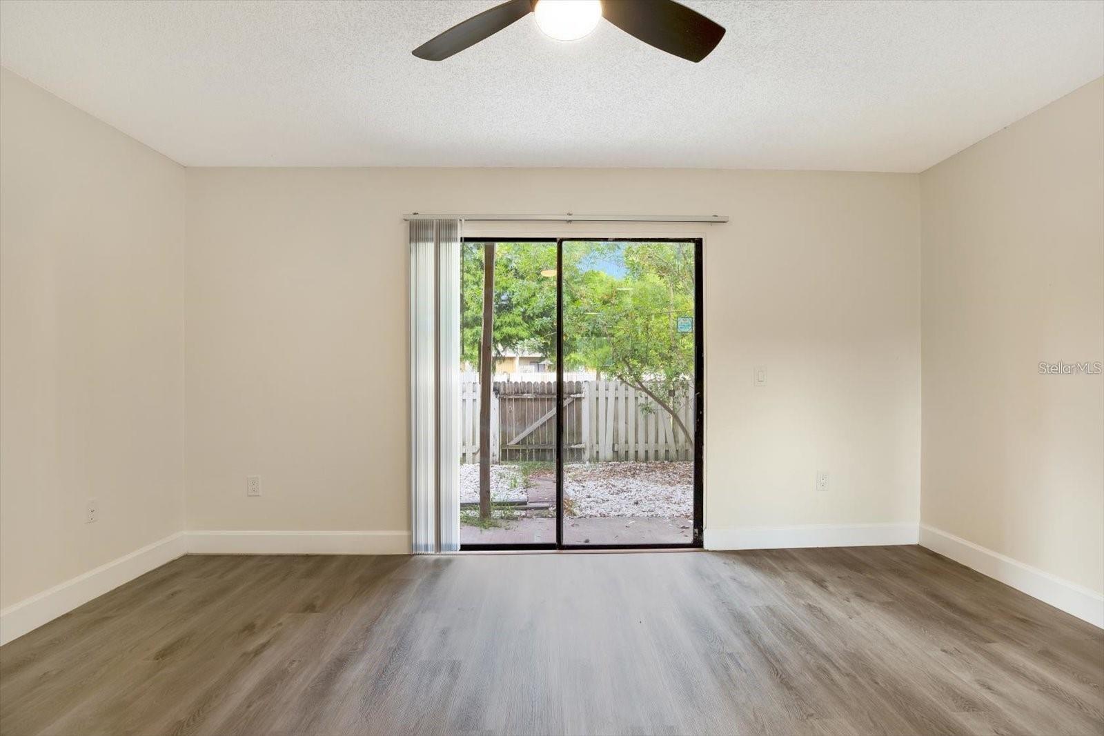 Image 28 of 31 For 22620 Gage Loop 27