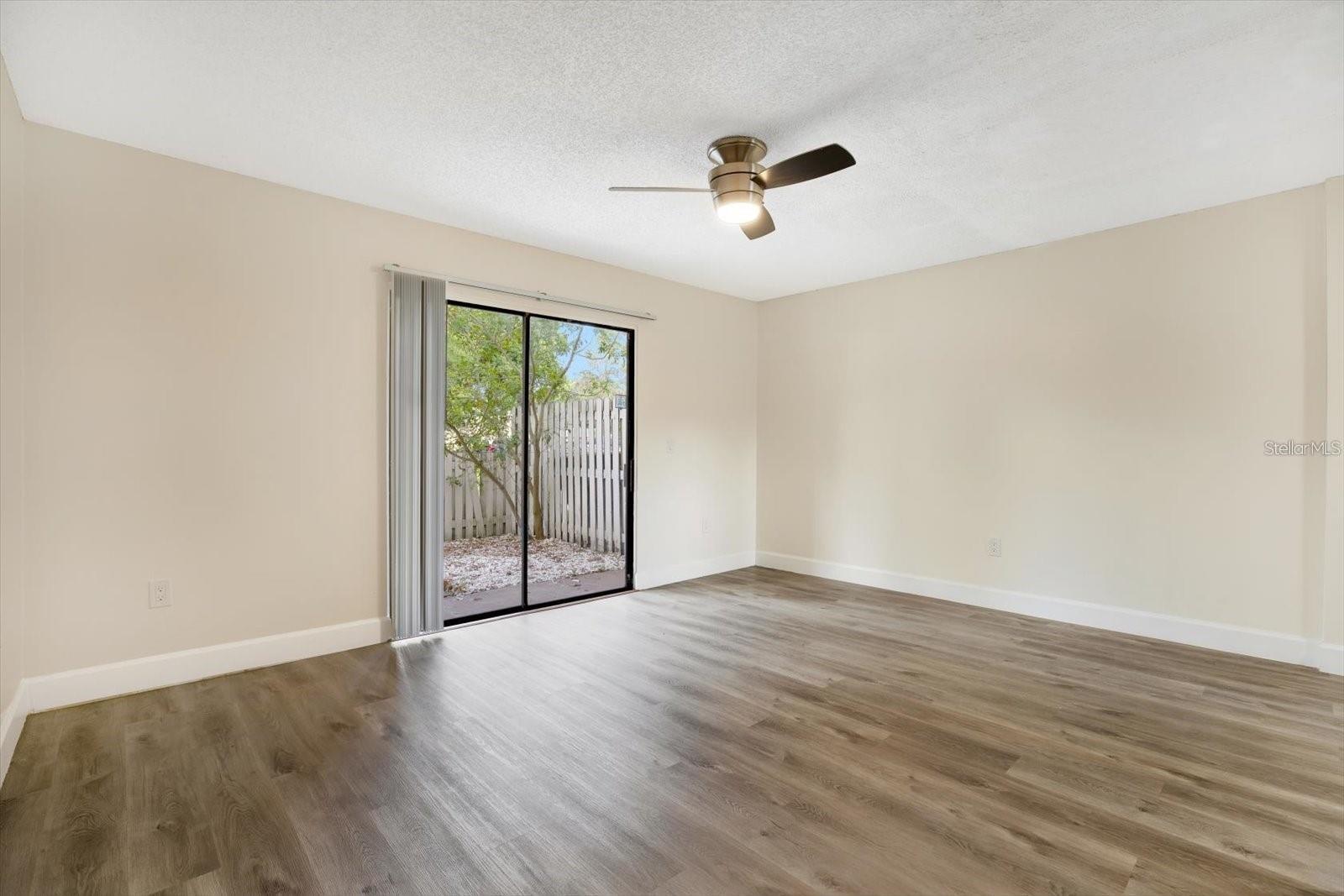 Image 29 of 31 For 22620 Gage Loop 27