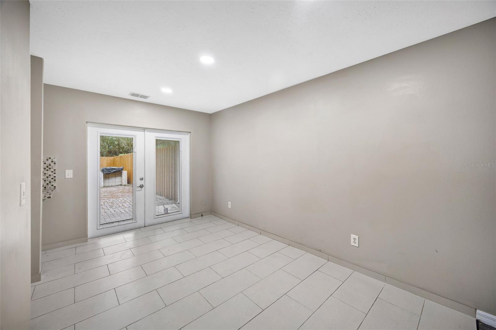 Image 16 of 43 For 9465 Forest Hills Circle