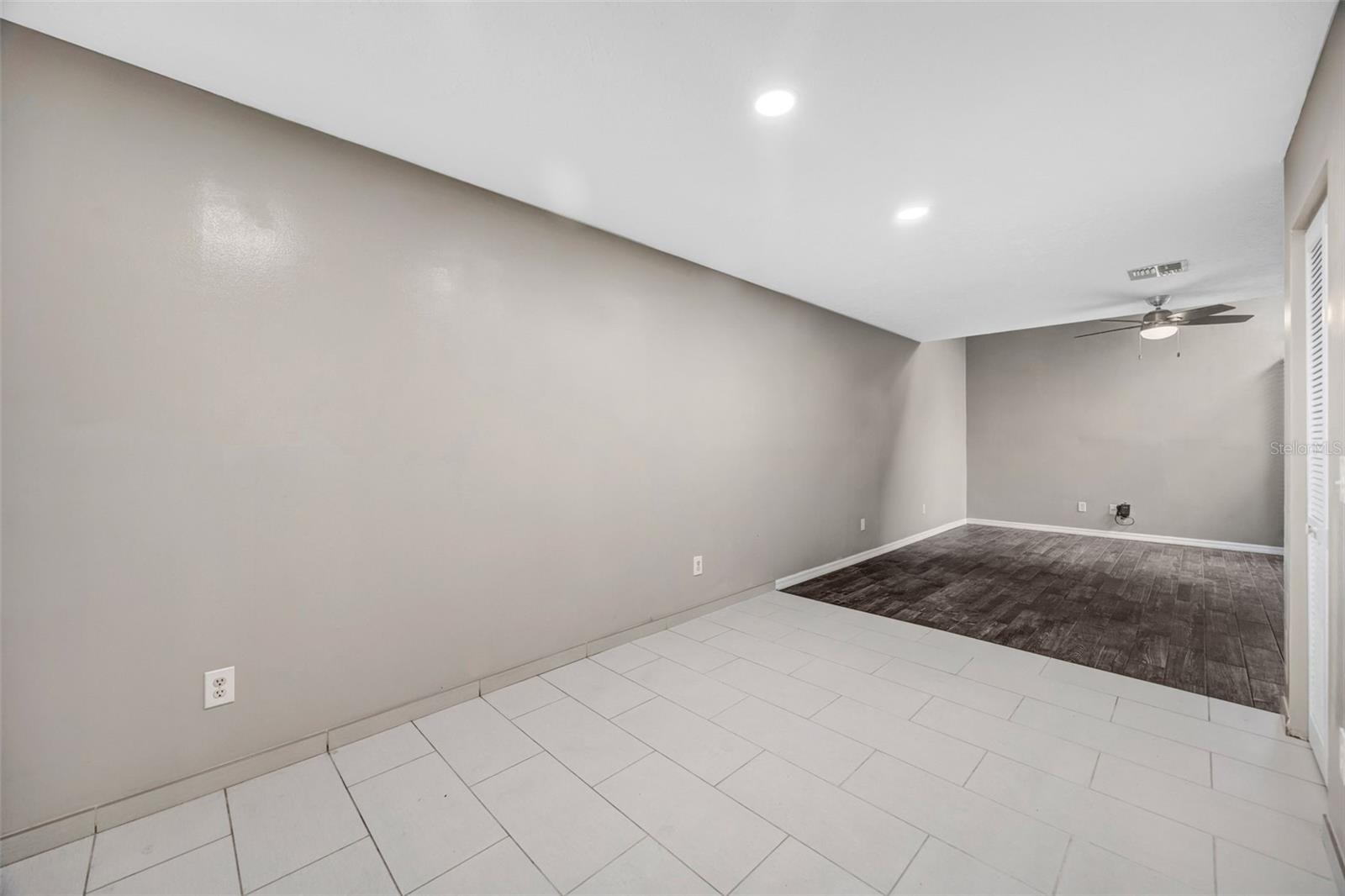 Image 19 of 43 For 9465 Forest Hills Circle