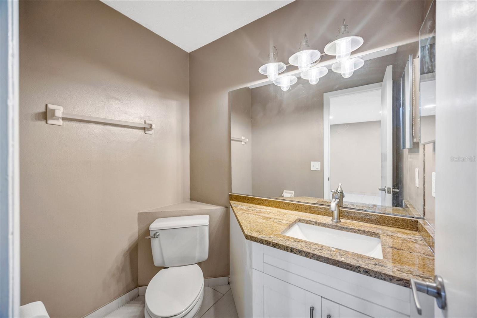 Image 21 of 43 For 9465 Forest Hills Circle