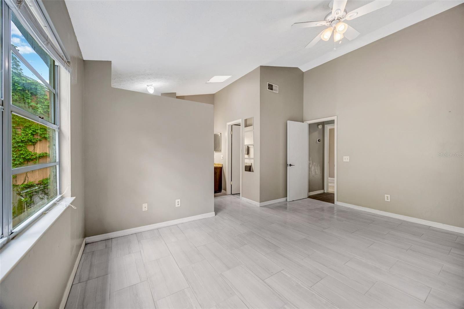 Image 26 of 43 For 9465 Forest Hills Circle