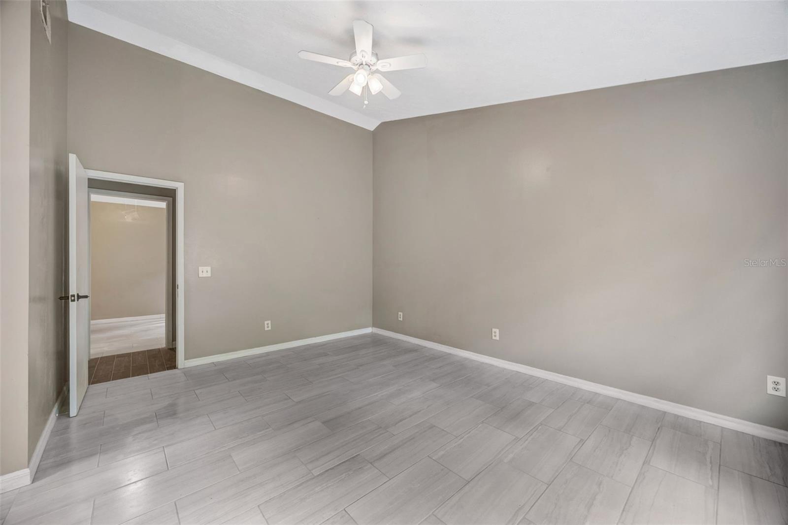 Image 27 of 43 For 9465 Forest Hills Circle