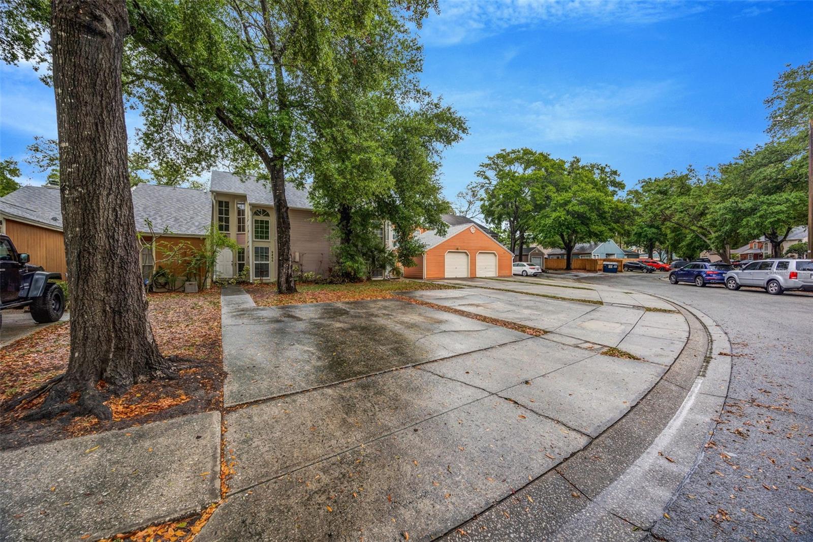 Image 3 of 43 For 9465 Forest Hills Circle