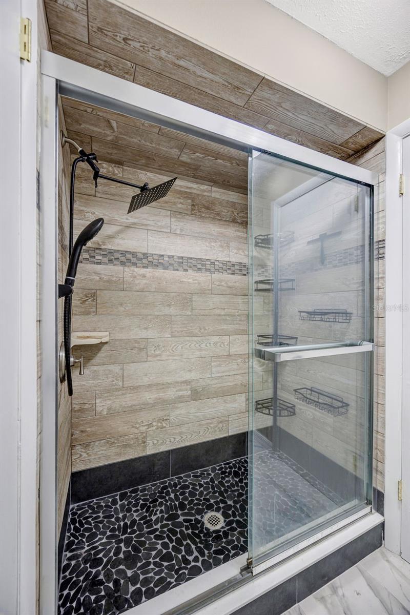 Image 34 of 43 For 9465 Forest Hills Circle