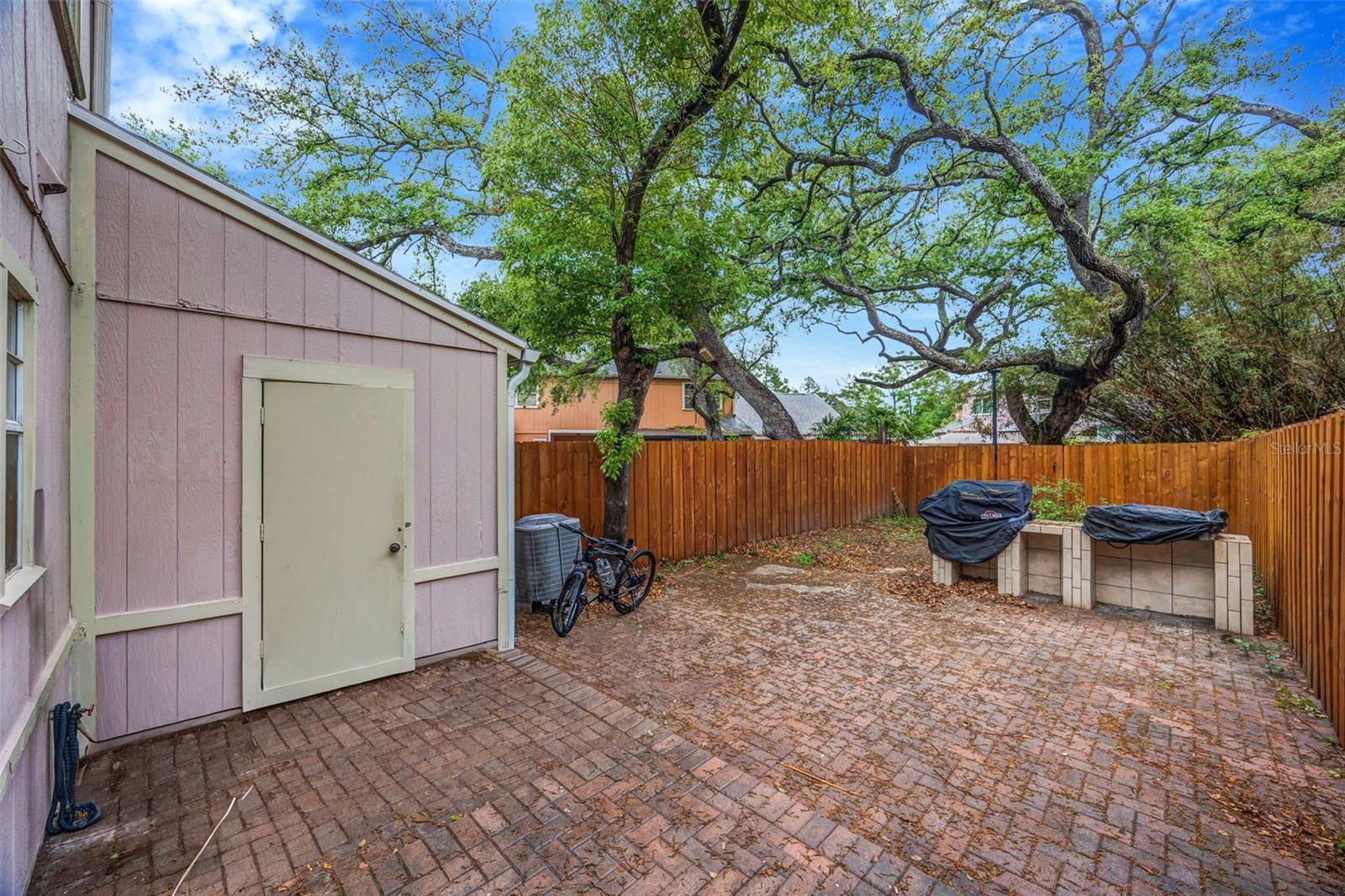 Image 42 of 43 For 9465 Forest Hills Circle