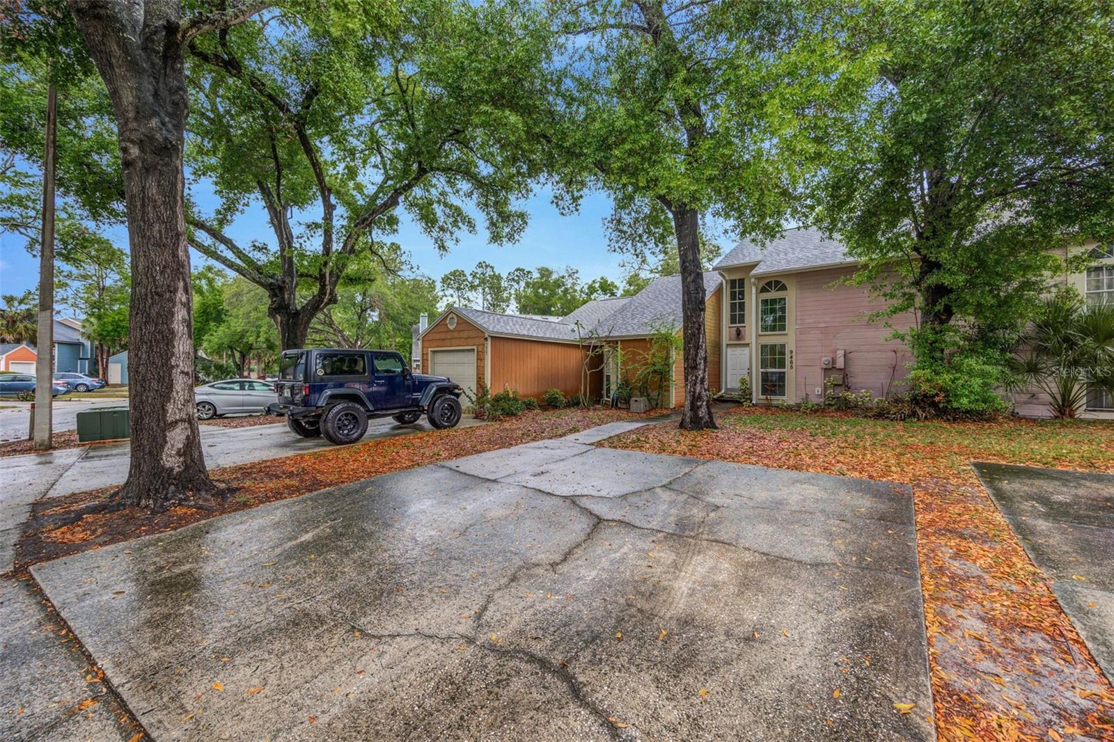 Image 5 of 43 For 9465 Forest Hills Circle