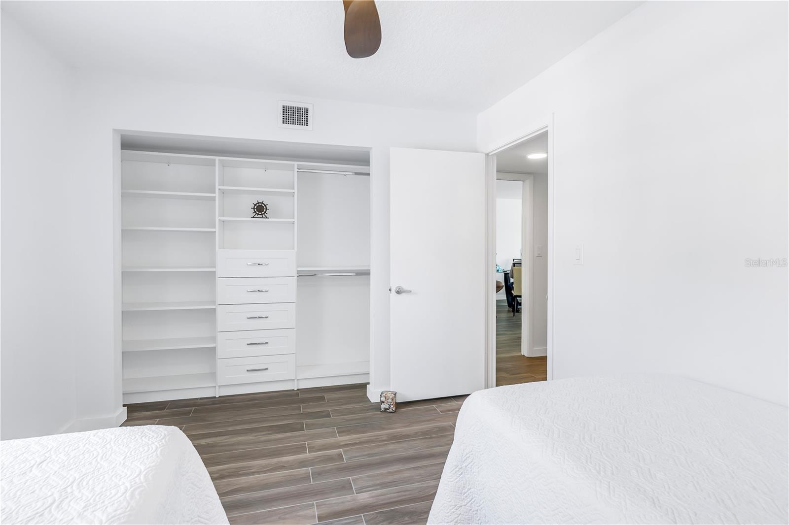 Image 15 of 58 For 340 Pinellas Bayway S 206