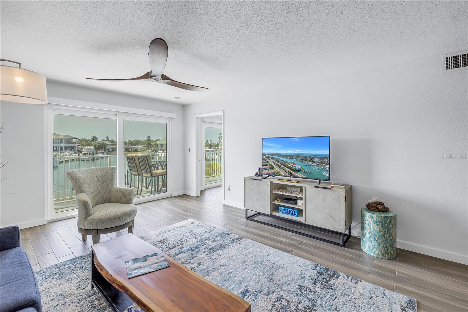 Image 20 of 58 For 340 Pinellas Bayway S 206