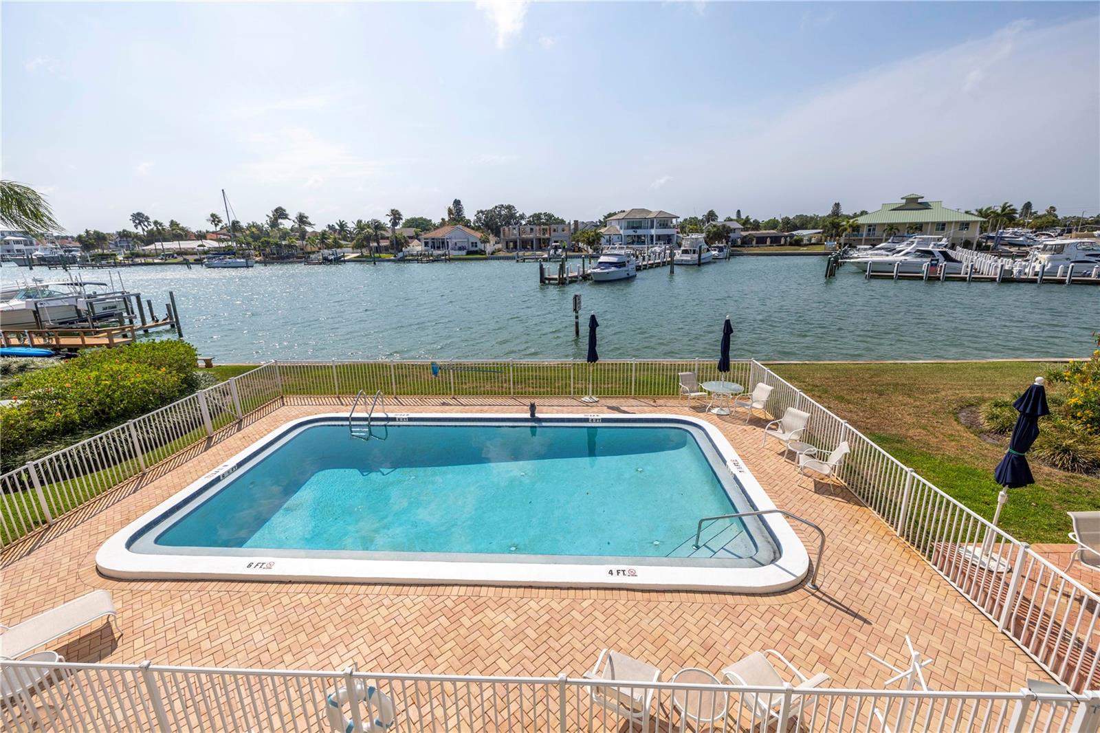 Image 22 of 58 For 340 Pinellas Bayway S 206