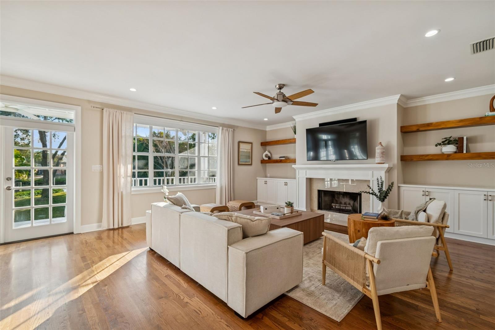 Image 14 of 71 For 5004 Leona Street