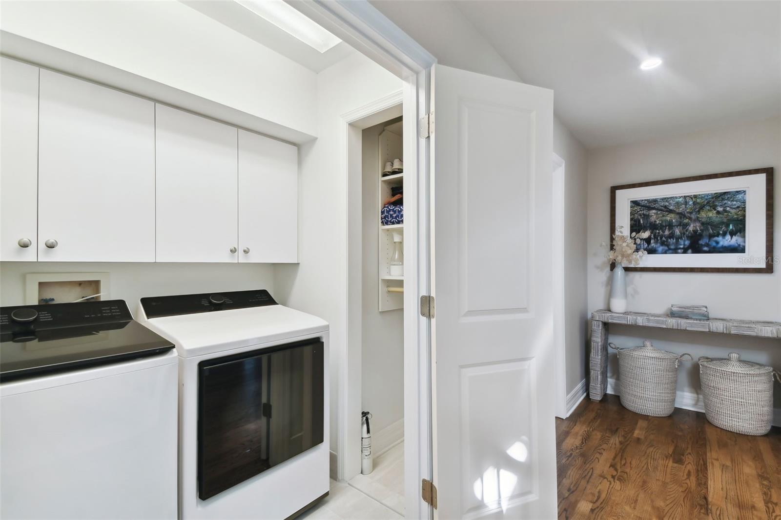 Image 50 of 71 For 5004 Leona Street