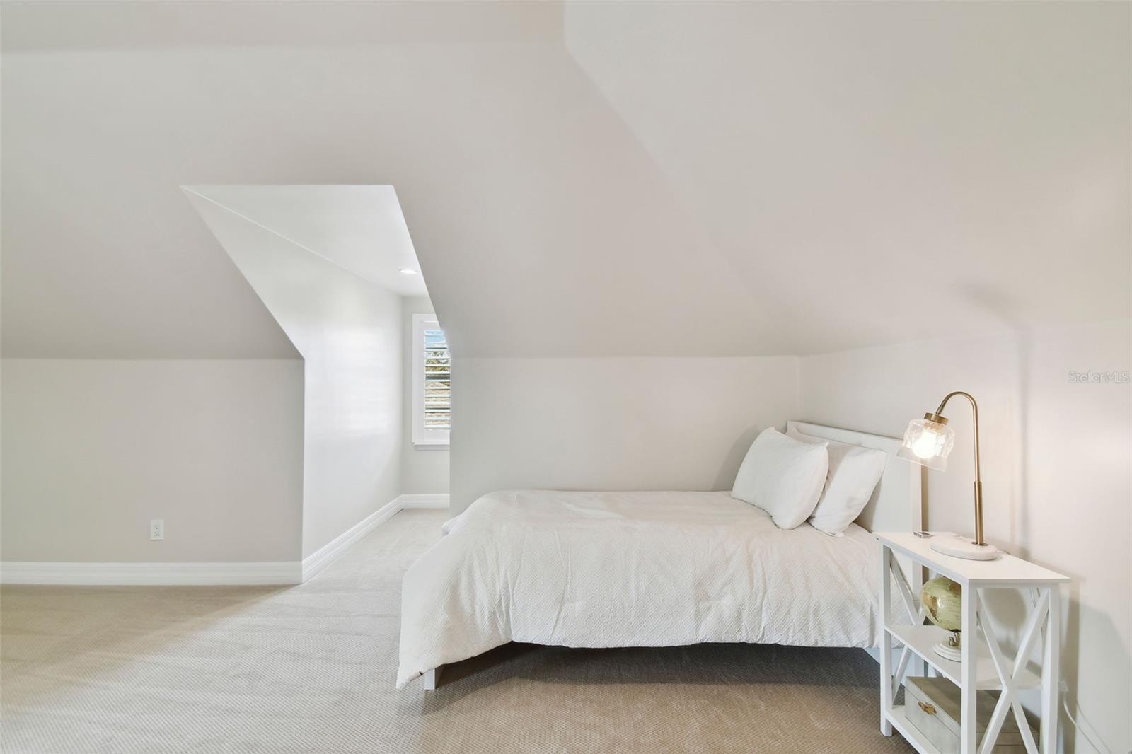 Image 53 of 71 For 5004 Leona Street