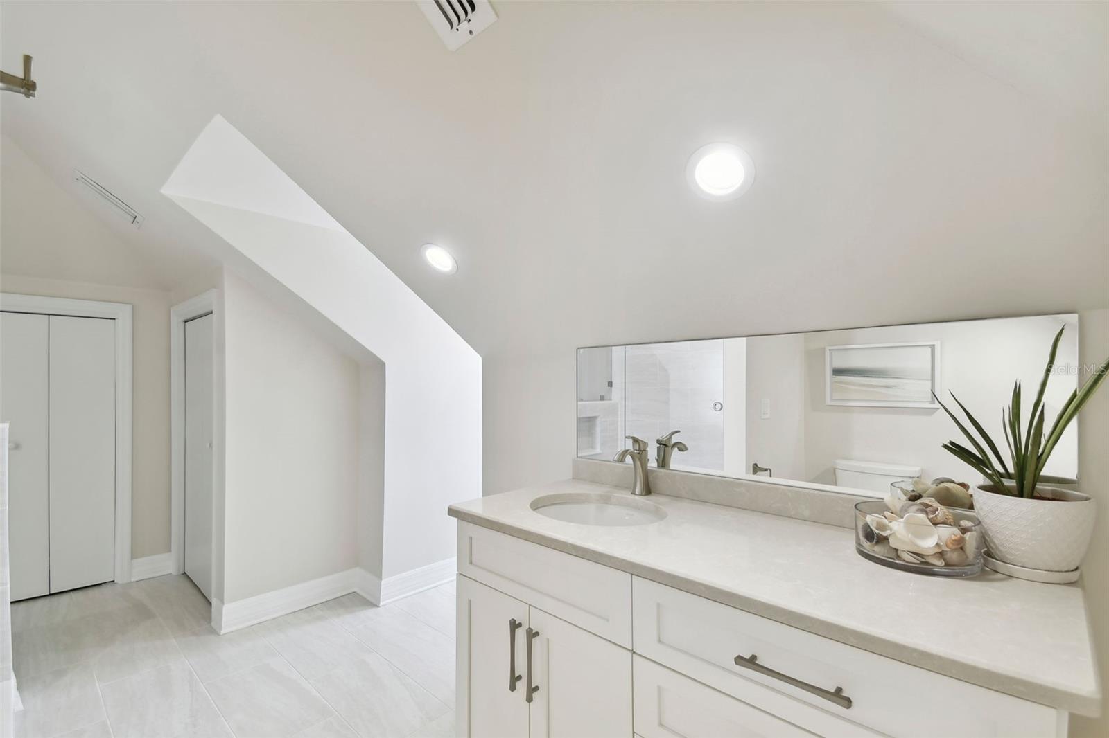 Image 55 of 71 For 5004 Leona Street