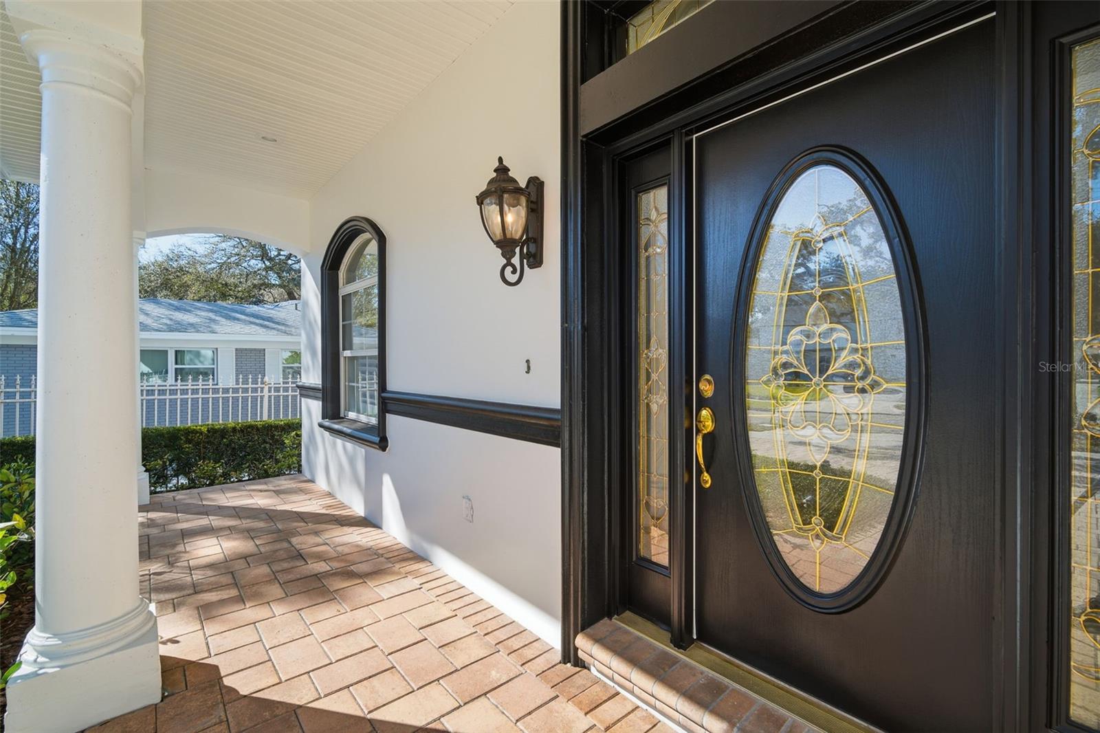 Listing photo id 44 for 4117 Azeele Street